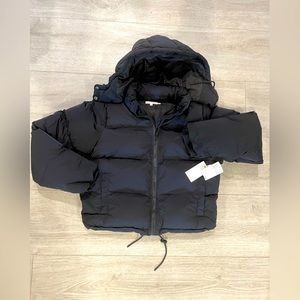 Good American- Black Puffer Jacket- size small.